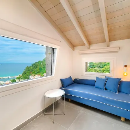 Отель Lithorama Boutique