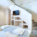 Lithorama Boutique فندق